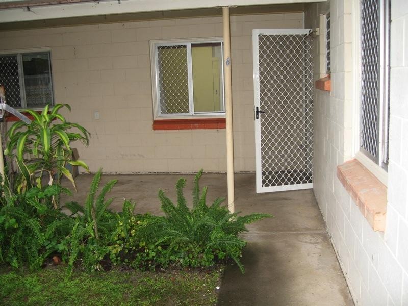 1/41 Hinkler Parade, Maroochydore QLD 4558