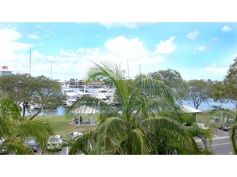 42 River Esplanade, Mooloolaba QLD 4557
