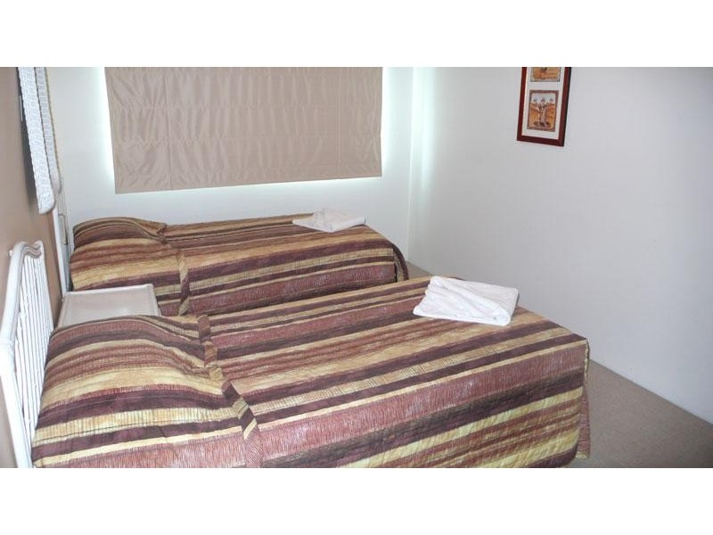 42 River Esplanade, Mooloolaba QLD 4557