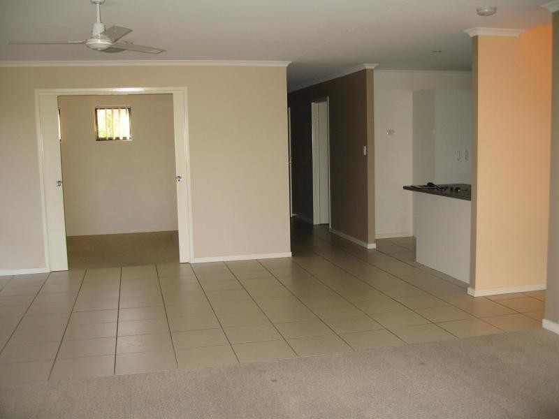 3/2 Lakehead Drive, Sippy Downs QLD 4556