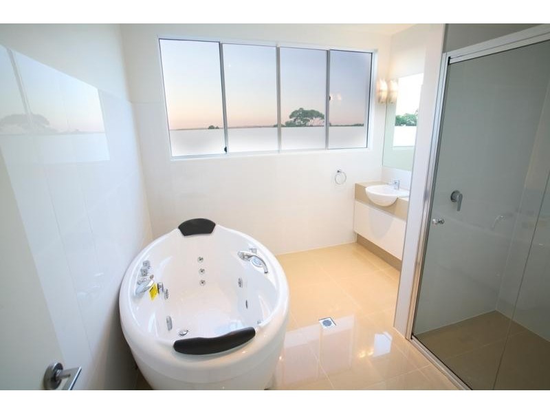 23 Tantula Road East, Alexandra Headland QLD 4572