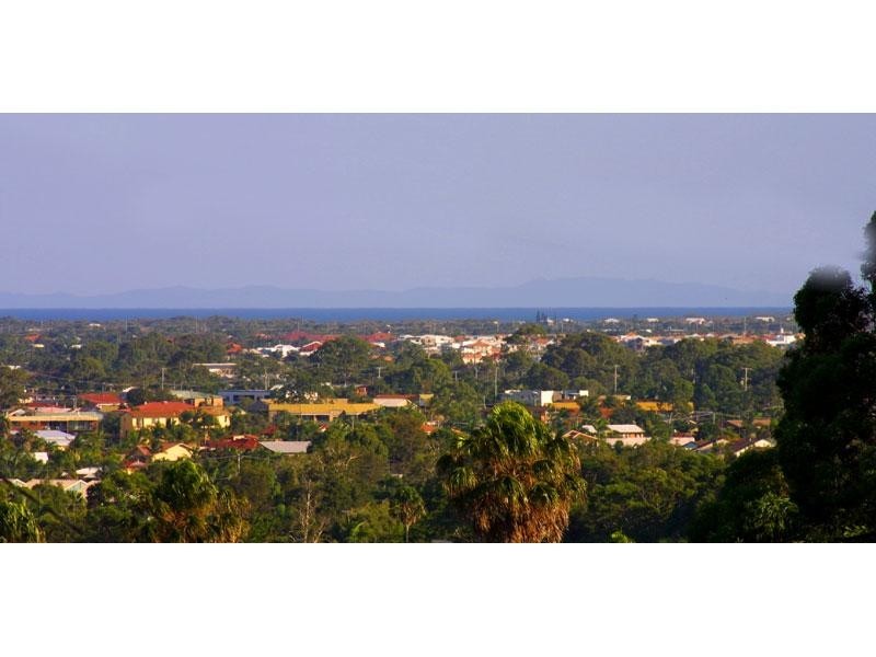 25 Tantula Road East, Alexandra Headland QLD 4572