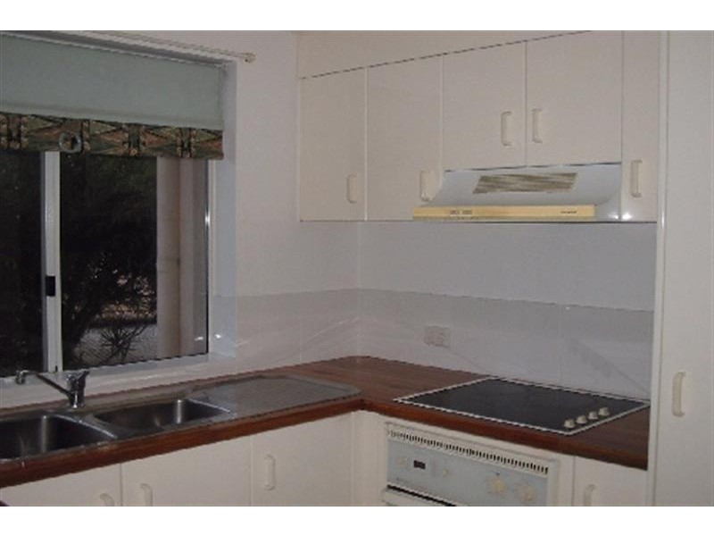 2/90 River Esplanade, Mooloolaba QLD 4557