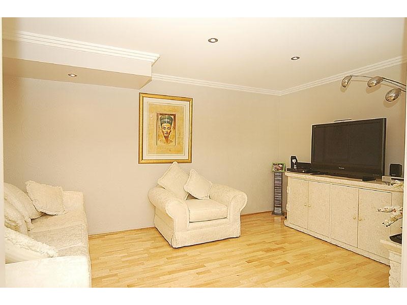 4/9 Carrothool Place, Mooloolaba QLD 4557