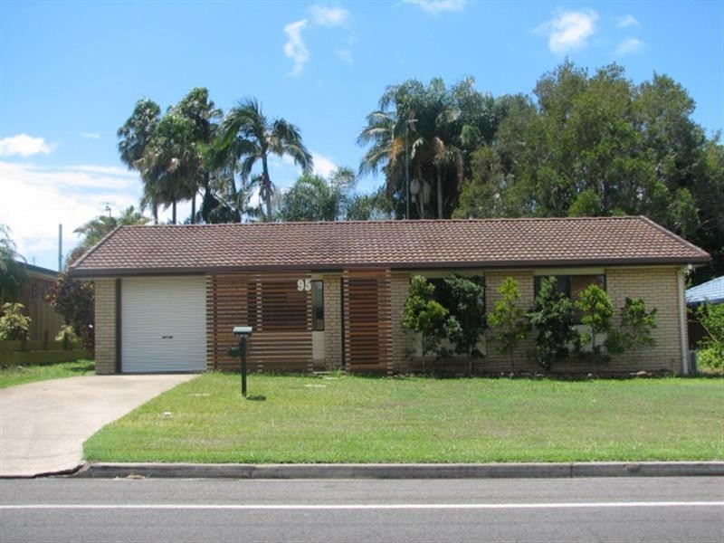 95 Palm Drive, Mooloolaba QLD 4557