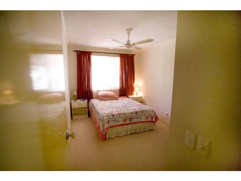 4/96 Amarina Avenue, Mooloolaba QLD 4557