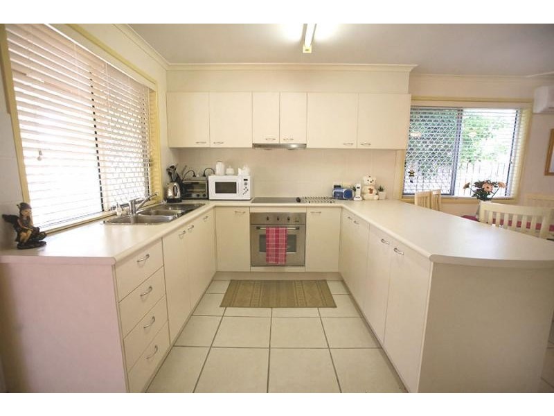 4/96 Amarina Avenue, Mooloolaba QLD 4557