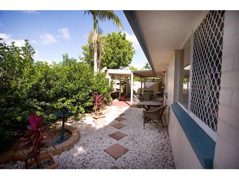 4/96 Amarina Avenue, Mooloolaba QLD 4557