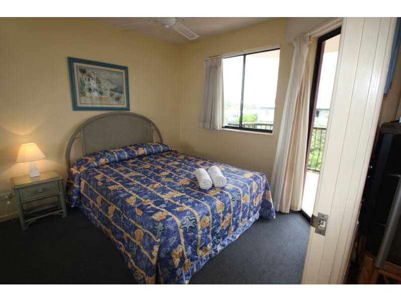 32 River Esplanade, Mooloolaba QLD 4557