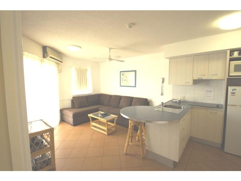 32 River Esplanade, Mooloolaba QLD 4557