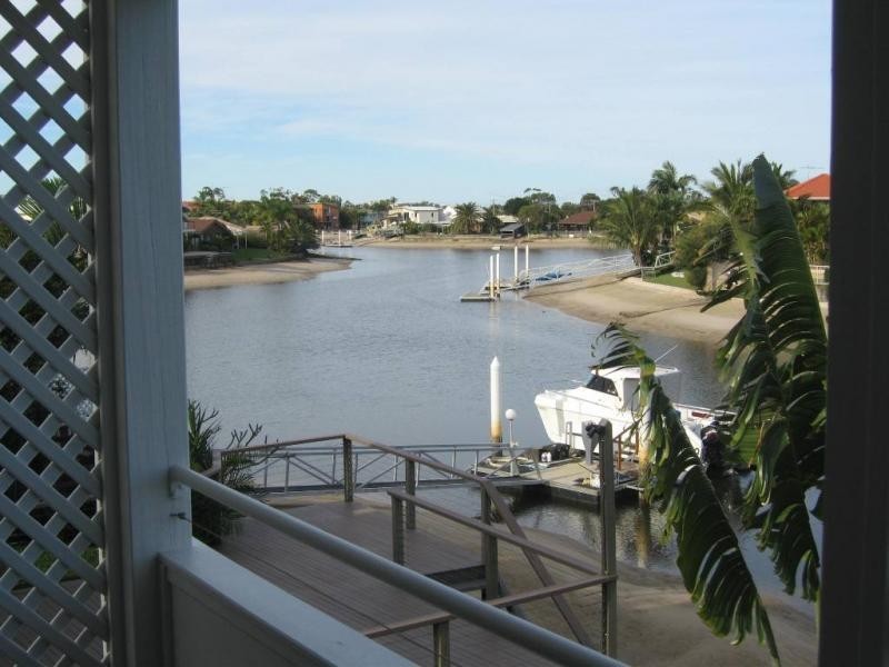 12 Admirals Court, Mooloolaba QLD 4557