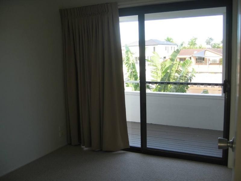 12 Admirals Court, Mooloolaba QLD 4557