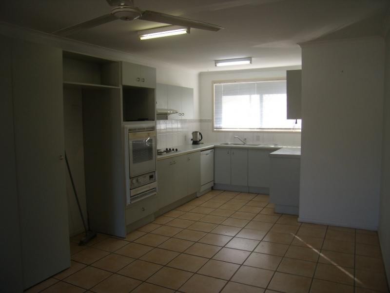 2/8 Urambi Court, Mountain Creek QLD 4557
