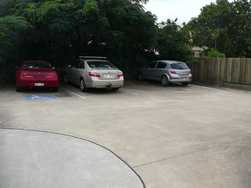 72 Duporth Avenue, Maroochydore QLD 4558