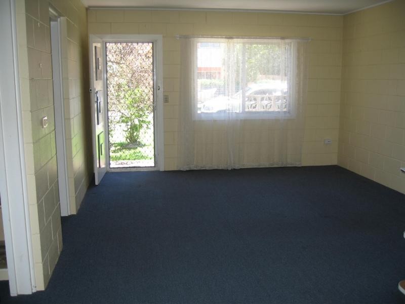 2/41 Hinkler Parade, Maroochydore QLD 4558