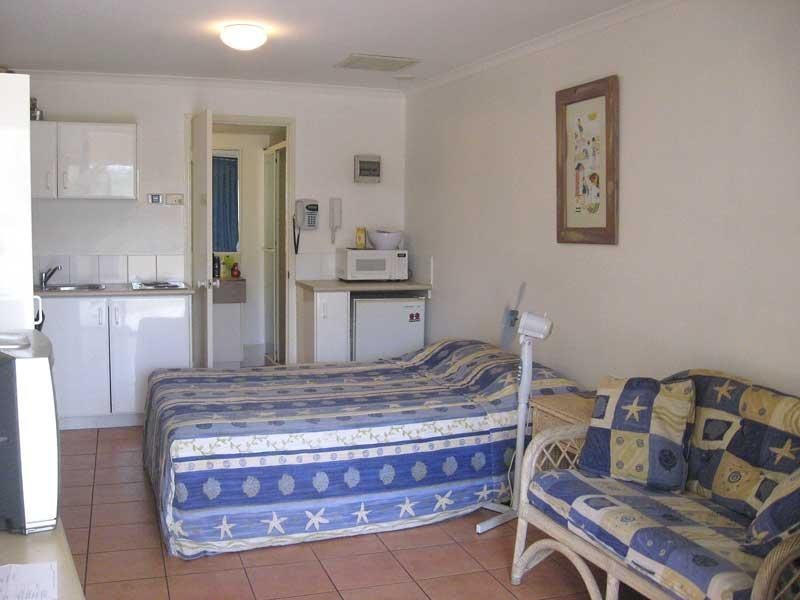 13 Mooloolaba Esplanade, Mooloolaba QLD 4557