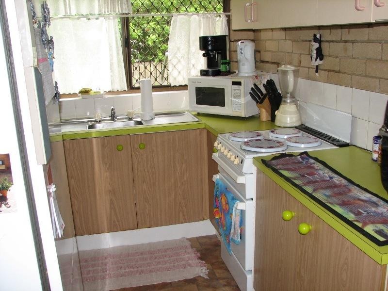 2/2 Bahlaka Street, Mooloolaba QLD 4557