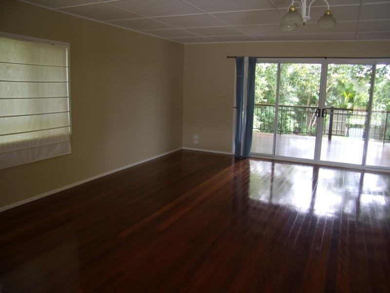 37 Broadwater Avenue, Maroochydore QLD 4558