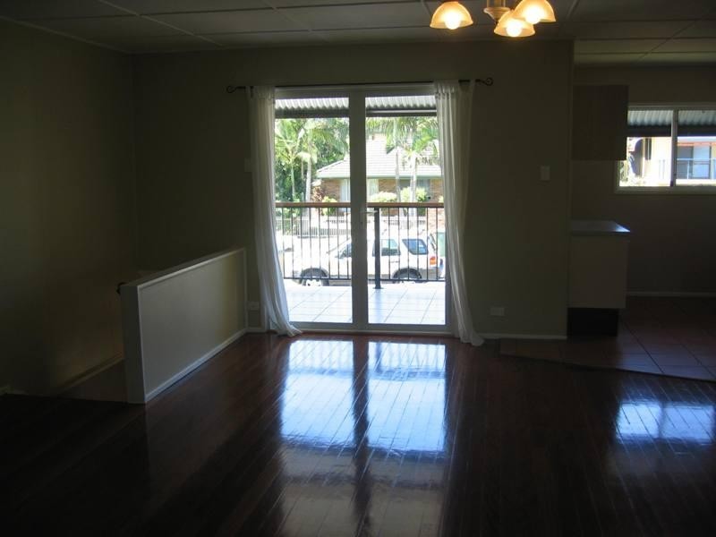 37 Broadwater Avenue, Maroochydore QLD 4558