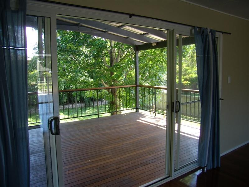 37 Broadwater Avenue, Maroochydore QLD 4558
