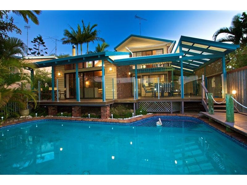 21 Victor Street, Alexandra Headland QLD 4572