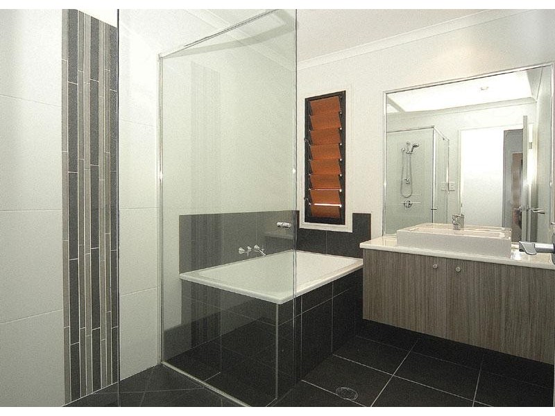 41 Tarawa Street, Kawana Island QLD 4575