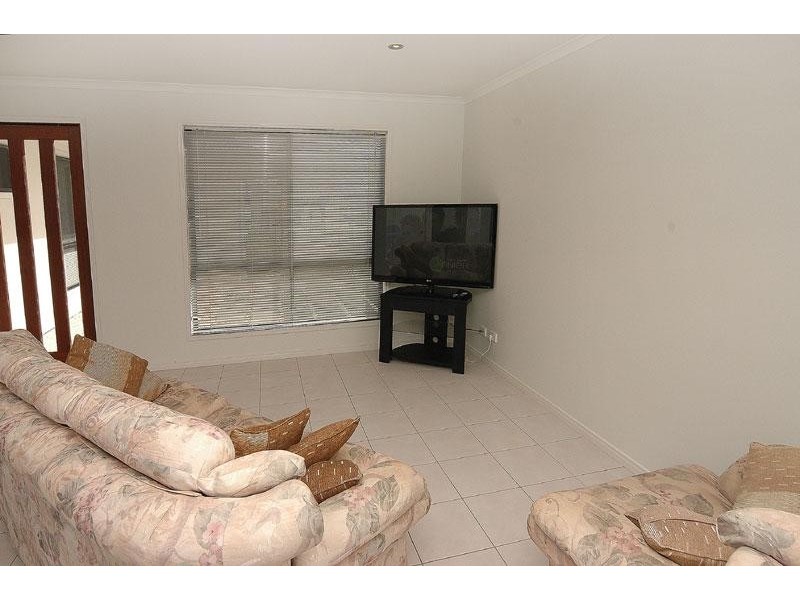 41 Tarawa Street, Kawana Island QLD 4575