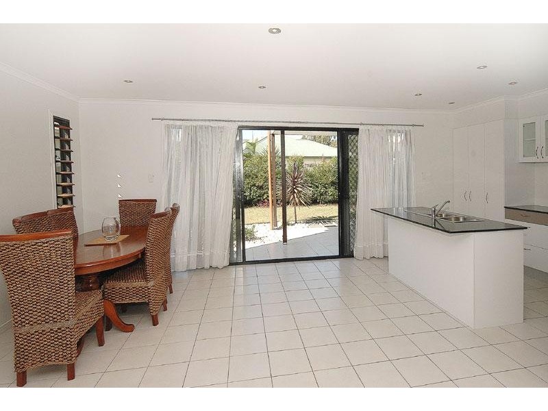 41 Tarawa Street, Kawana Island QLD 4575