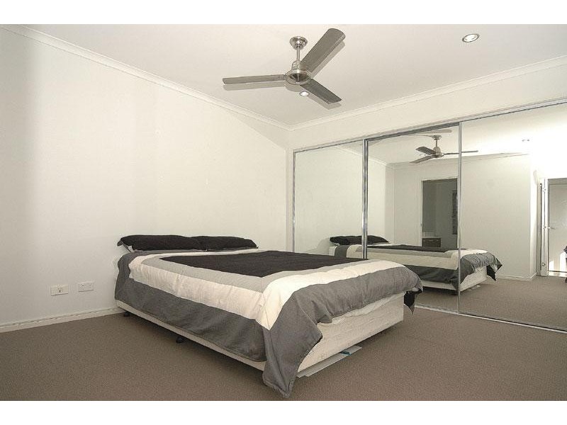 41 Tarawa Street, Kawana Island QLD 4575