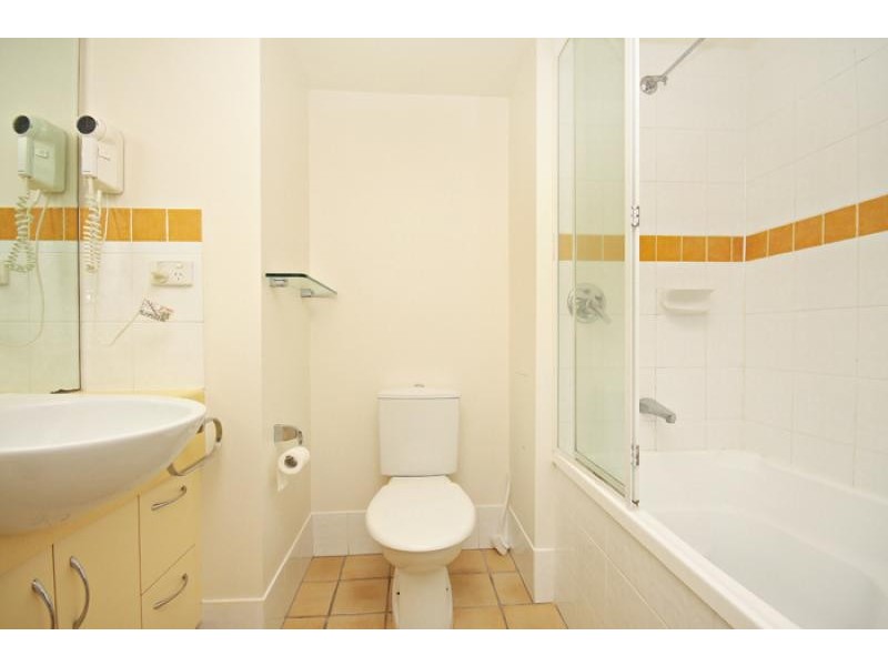 217/180 Alexandra Parade, Alexandra Headland QLD 4572