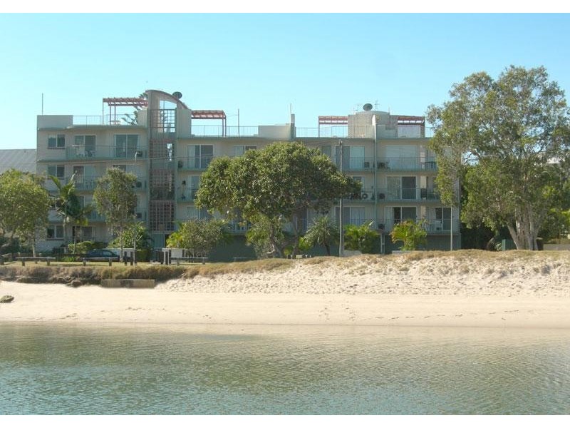 112 River Esplanade, Mooloolaba QLD 4557