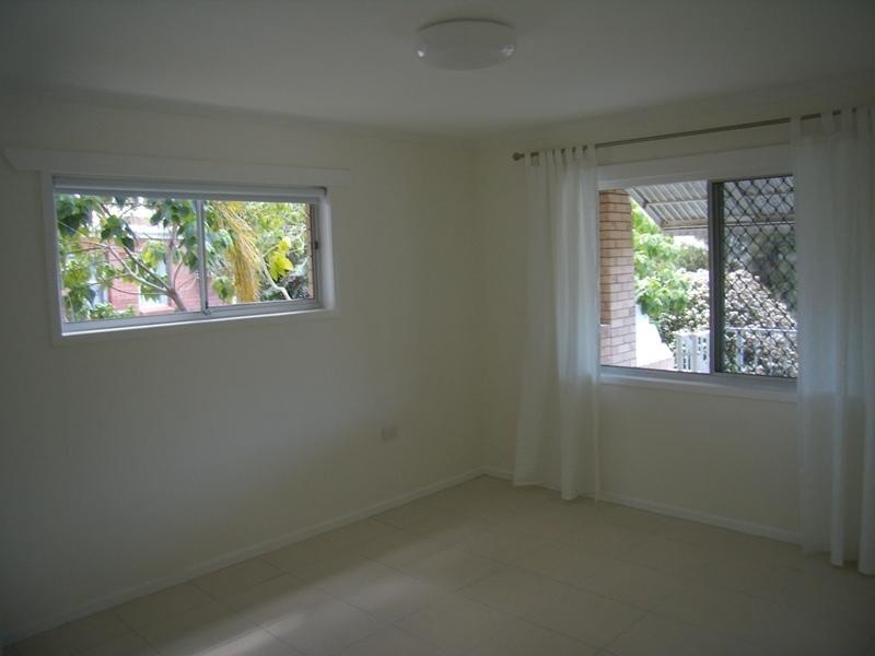 4/49 Edward Street, Alexandra Headland QLD 4572