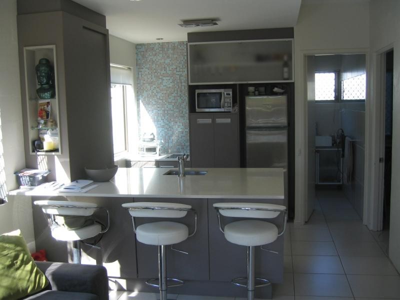 1/37 Buderim Avenue, Alexandra Headland QLD 4572