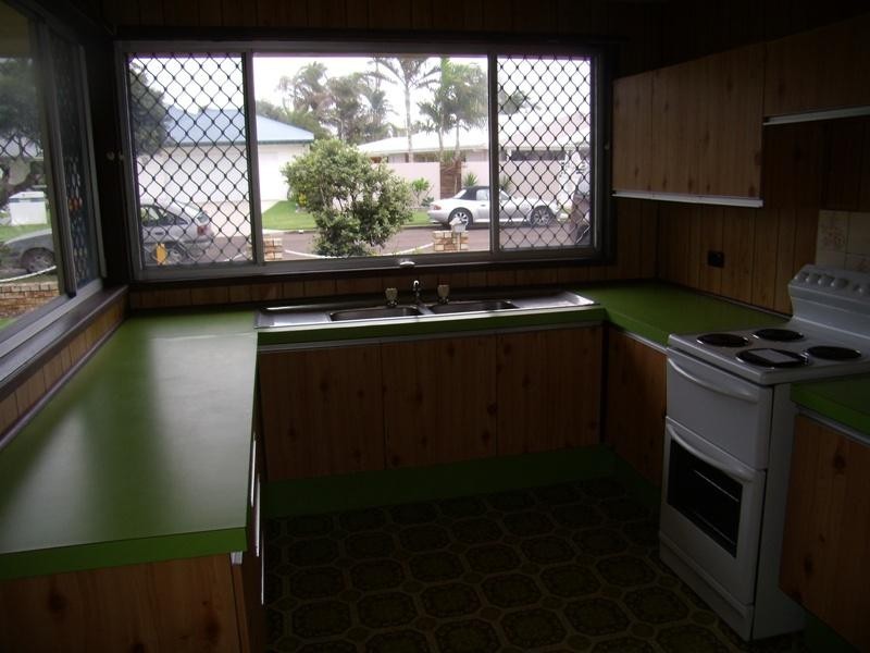 15 Yaringa Avenue, Buddina QLD 4575