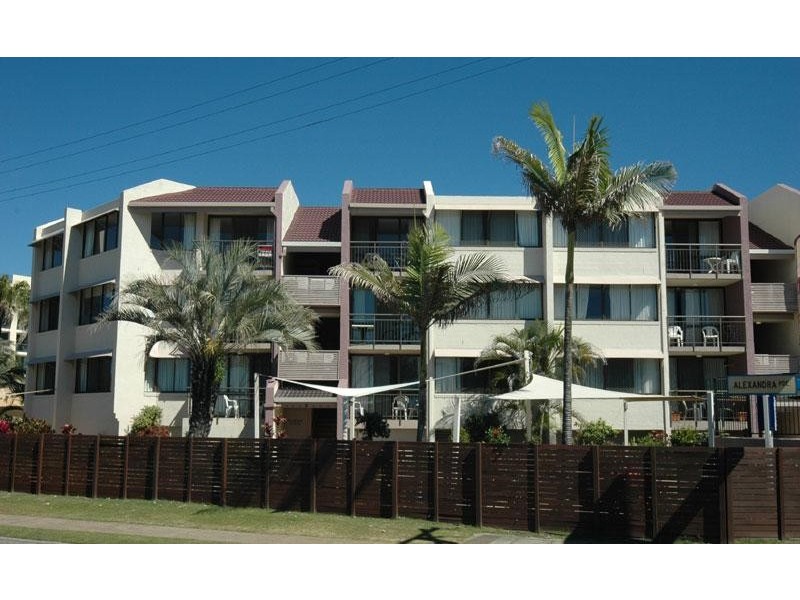 2 Maroubra Street, Maroochydore QLD 4558