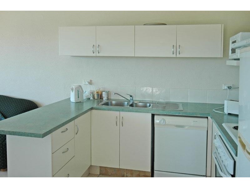 2 Maroubra Street, Maroochydore QLD 4558