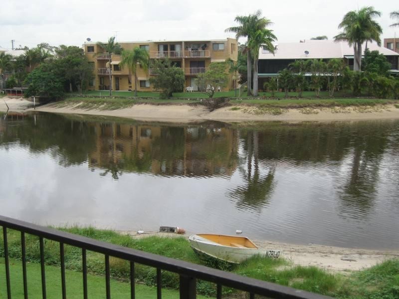 8/17 Goonawarra Drive, Mooloolaba QLD 4557