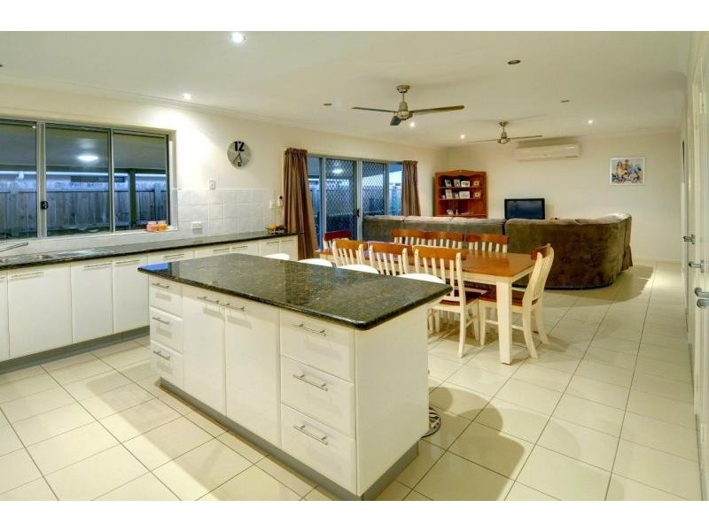 11 Frogmouth Cct, Mountain Creek QLD 4557