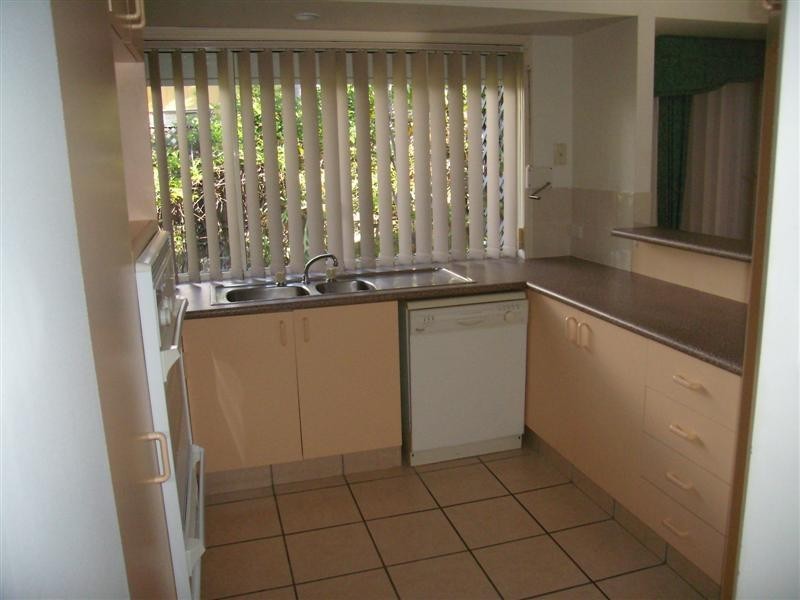 2/14 Maroochy Waters Drive, Maroochydore QLD 4558