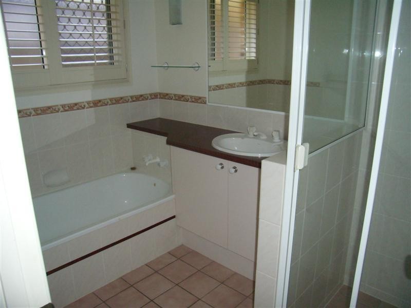 2/14 Maroochy Waters Drive, Maroochydore QLD 4558