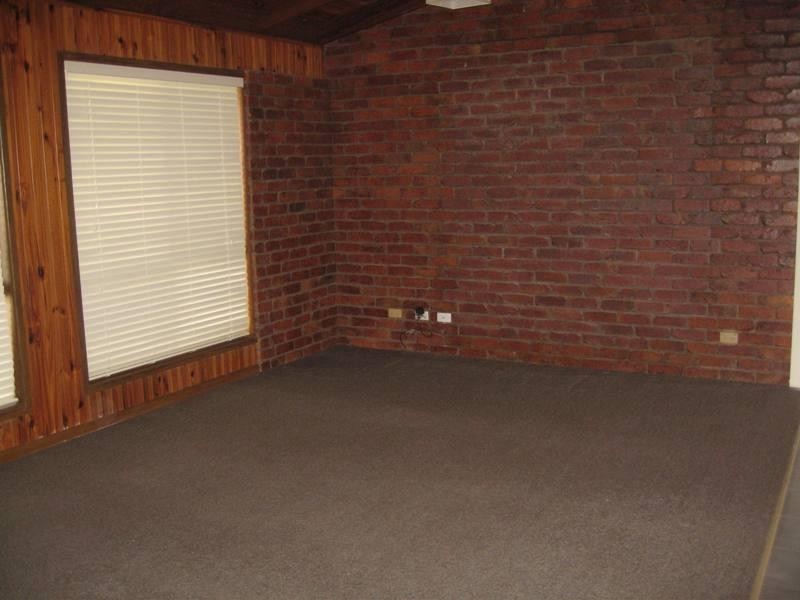 4 Lentara Street, Mooloolaba QLD 4557