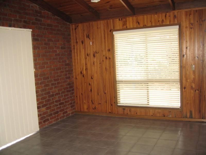 4 Lentara Street, Mooloolaba QLD 4557