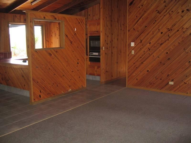 4 Lentara Street, Mooloolaba QLD 4557