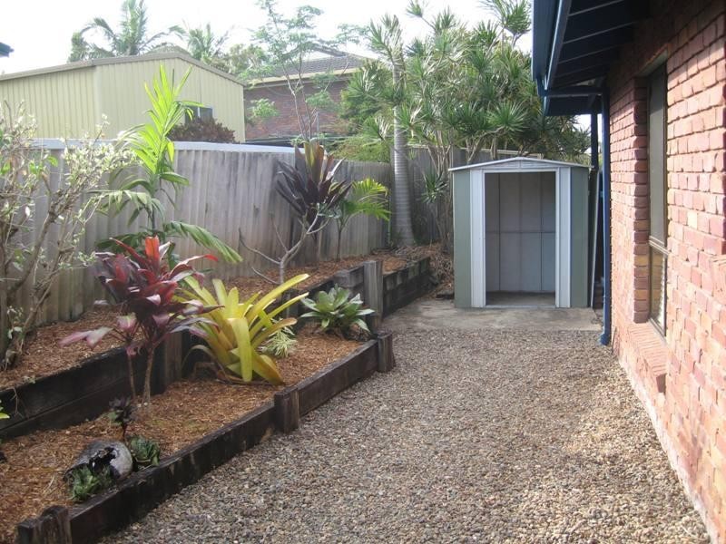 4 Lentara Street, Mooloolaba QLD 4557