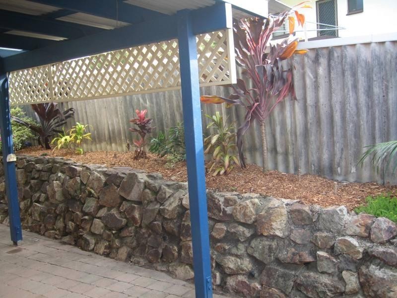 4 Lentara Street, Mooloolaba QLD 4557