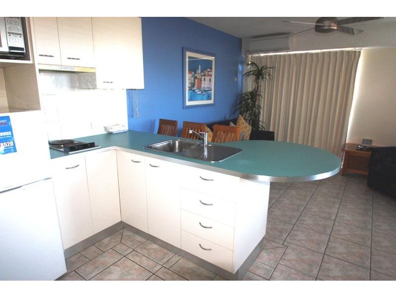 32 River Esplanade, Mooloolaba QLD 4557