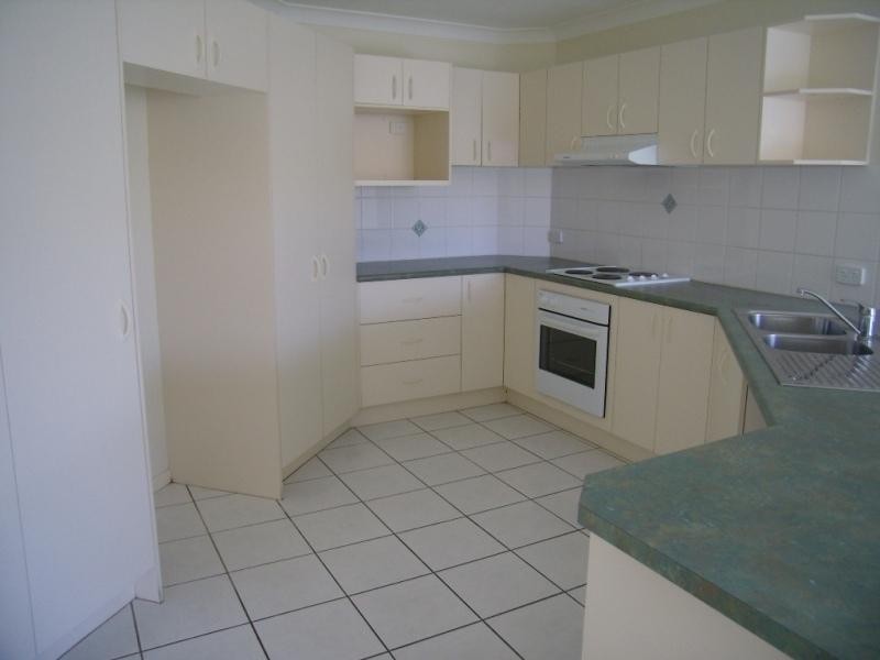 4 Honeymyrtle Court, Mountain Creek QLD 4557