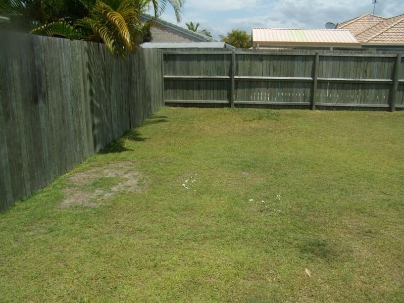4 Honeymyrtle Court, Mountain Creek QLD 4557