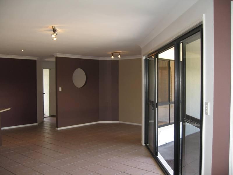 2 Tilapia Court, Mountain Creek QLD 4557