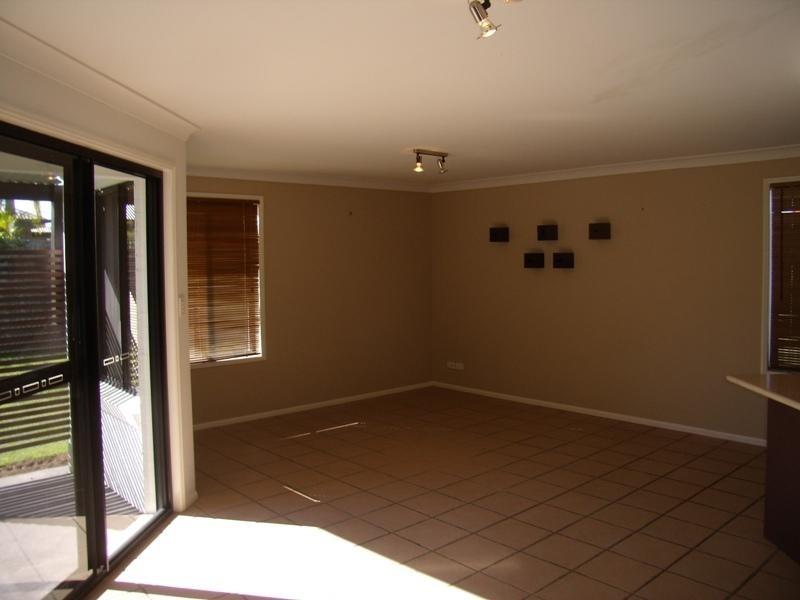 2 Tilapia Court, Mountain Creek QLD 4557